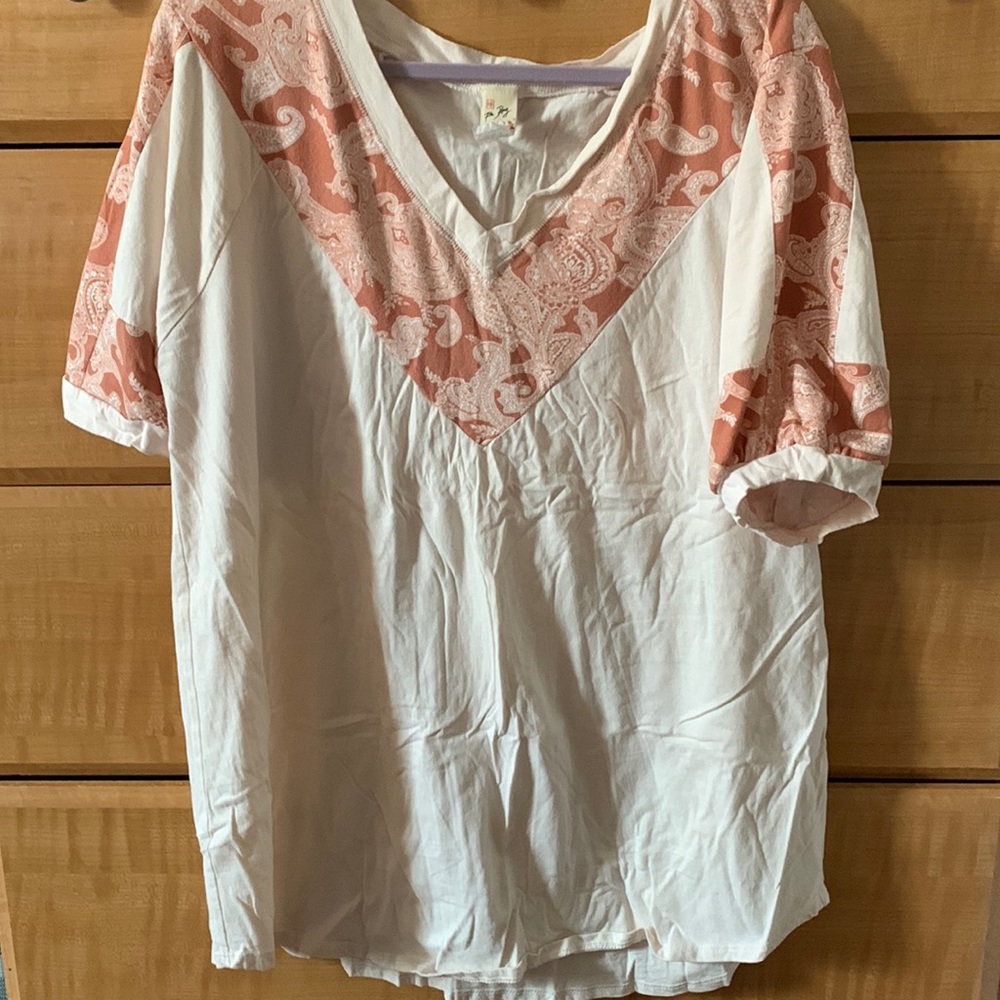 Tee